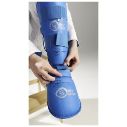Protège-tibia et cou-de-pied karaté